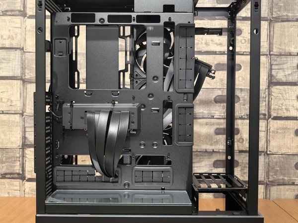 Transforming Sports Gaming: Utilizing AI to Create Realistic Crowd Responses